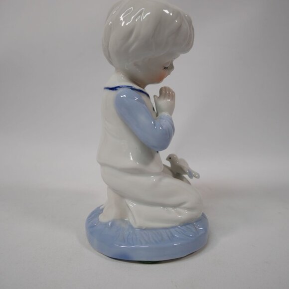 Porcelain Praying Boy Figurine With Dove By Sophia-Ann Vintage - Picture 5 of 9